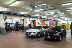 Auto in lavorazione